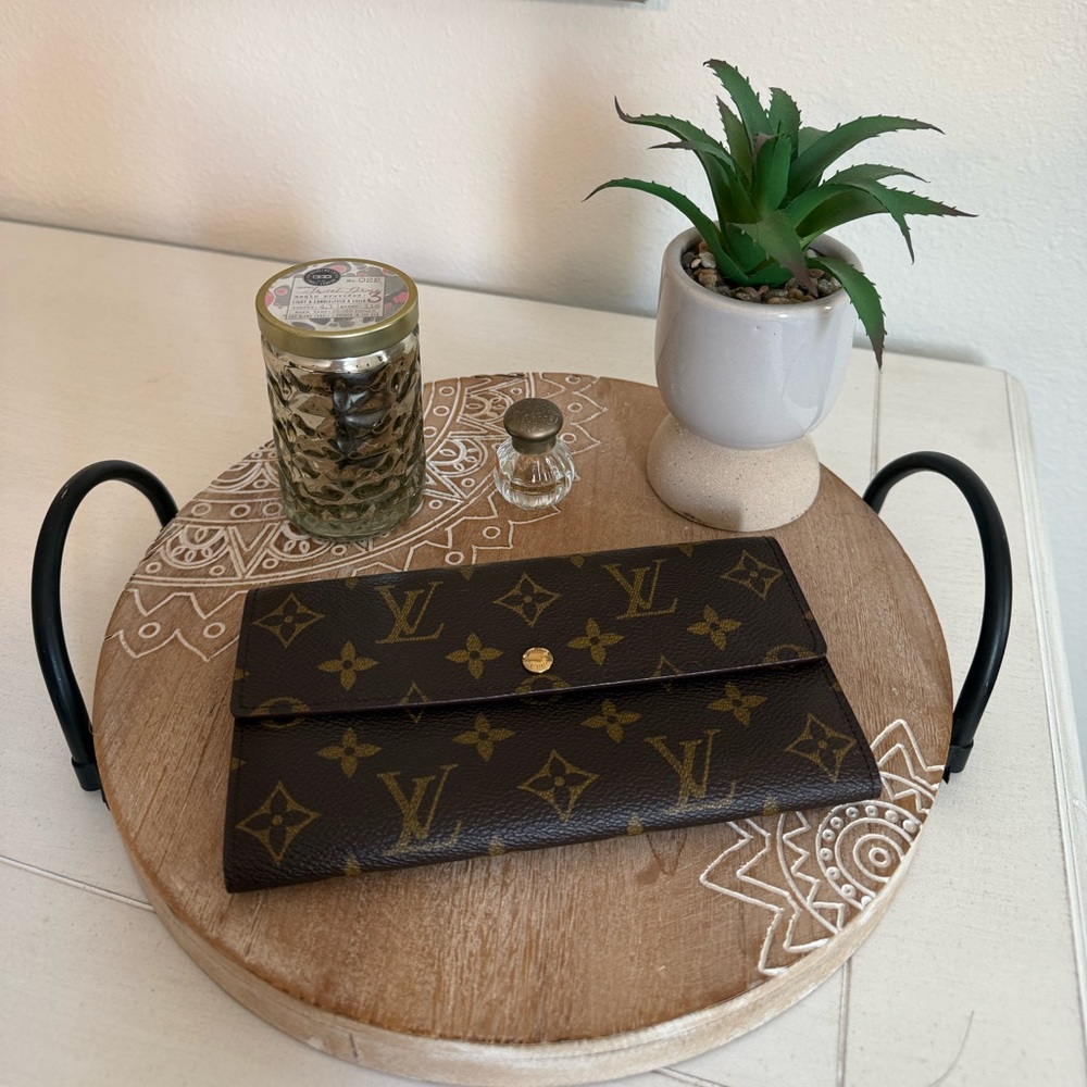 Authentic Vintage Louis Vuitton Long Wallet w/Chain